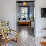 아파트 Estea - Eleni's Olive Tree House 파포스