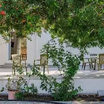 Estea - Eleni's Olive Tree House Apartament Paphos