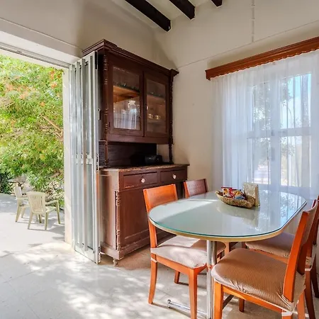 Estea - Eleni's Olive Tree House Апартаменты