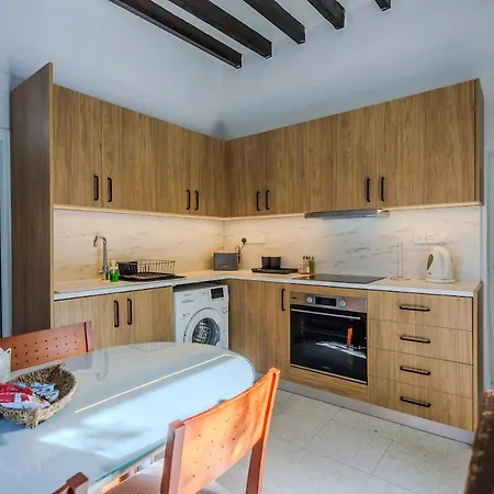 Estea - Eleni's Olive Tree House *