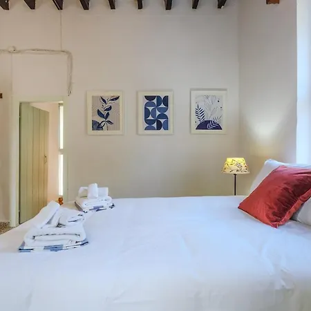 Estea - Eleni's Olive Tree House Пафос