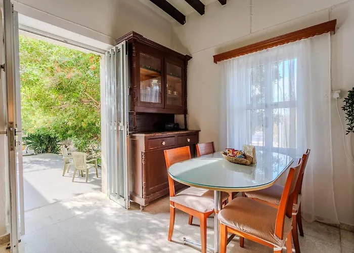 Estea - Eleni's Olive Tree House Lägenhet