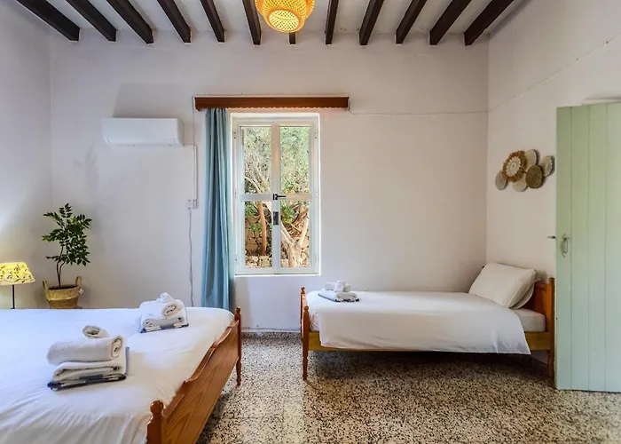 Lägenhet Estea - Eleni's Olive Tree House Paphos